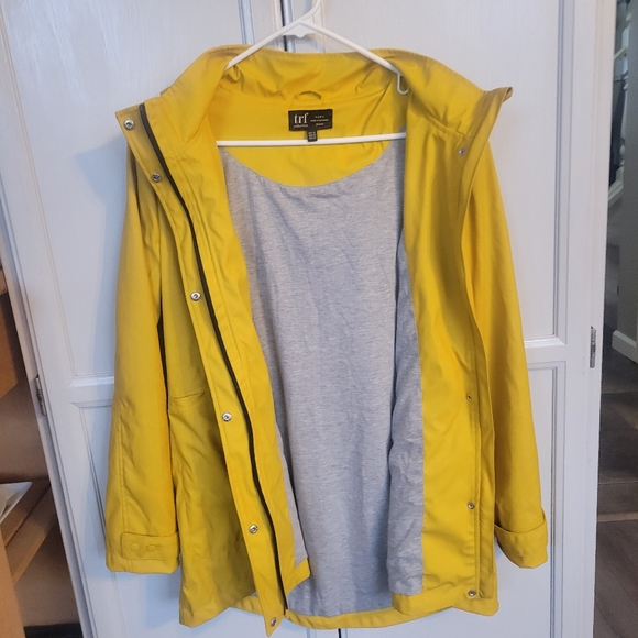 Zara yellow lined jacket sz xs fits larger - Picture 4 of 13